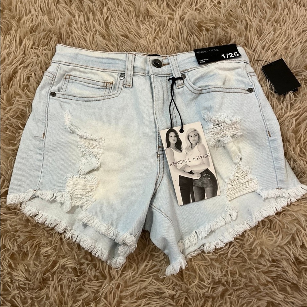 Kendall & Kylie High-Rise Denim Shorts – Size 1/25 (NWT)